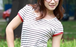 国模盈盈扒B12O人体私拍